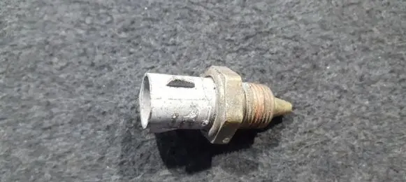 Air conditioning (A/C) pressure sensor
