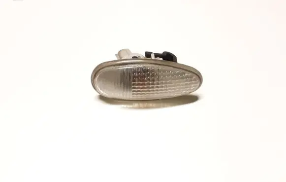 Mitsubishi Pajero Front fender indicator light 1132229