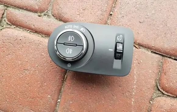 Opel Zafira C Light switch 39050760