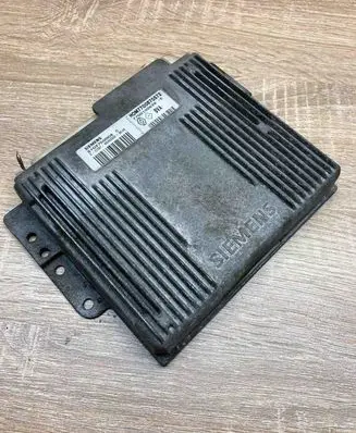 Renault Megane I Engine control unit/module ECU HOM7700870572 S103750004C BVA
