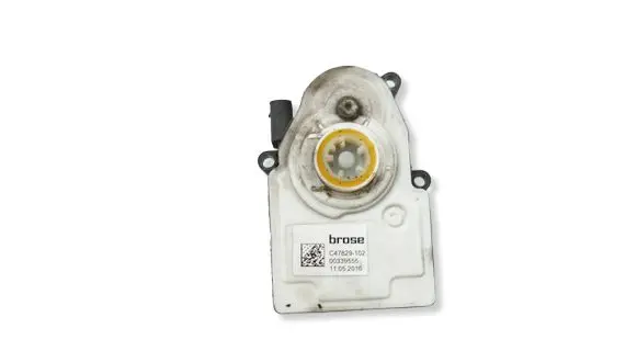 BMW 2 F46 Other control units/modules C47829102