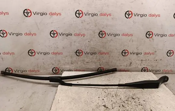 Peugeot 2008 I Front wiper blade arm 9673291980