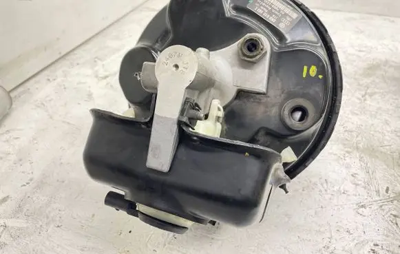 Audi A5 8T 8F Brake booster 8K0612103E