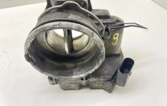 Audi A4 S4 B7 8E 8H Throttle valve