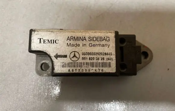 Mercedes-Benz E W210 Airbag deployment crash/impact sensor 0018205626