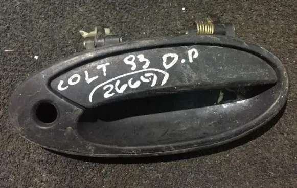 Mitsubishi Colt Front door exterior handle mb819552