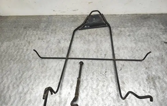 Toyota Proace Spare wheel mounting bracket 9812022080 SU001A4570