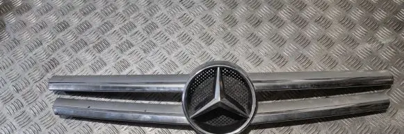 Mercedes-Benz CLS C219 Front bumper upper radiator grill A2198850078
