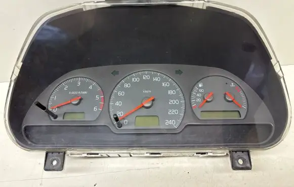 Volvo S40, V40 Speedometer (instrument cluster) 303575714