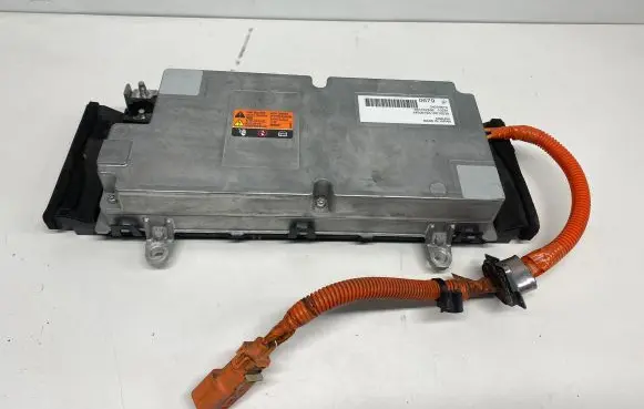 Chevrolet Volt I Voltage converter inverter 24260679