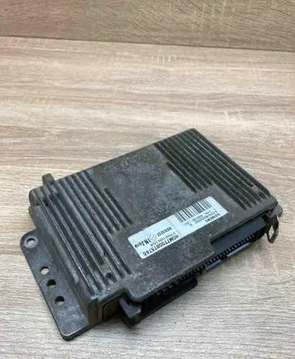 Renault Scenic I Engine control unit/module ECU HOM7700875745 S105300202B