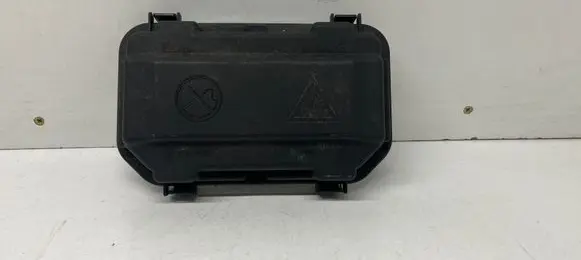 BMW 3 F30 F35 F31 Fuse box cover 9224872