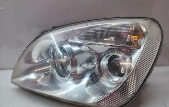 KIA Carens II Headlight/headlamp
