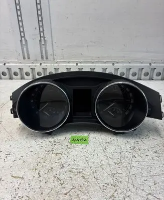 Skoda Superb B6 (3T) Speedometer (instrument cluster) A2C53219665 3T1920