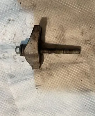 Dodge Nitro Fuel Injector clamp holder