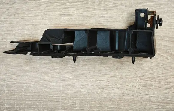 Audi A6 C7 Front bumper mounting bracket 4G0807283