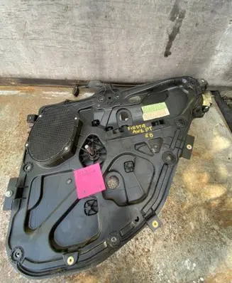 Ford Fiesta Rear door manual window regulator 