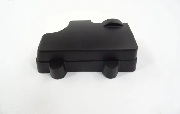 Volkswagen Polo VI Engine cover (trim) 05C103729