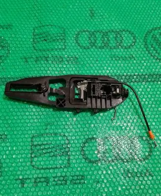 Ford Mustang VI Front door coupe exterior handle/bracket 