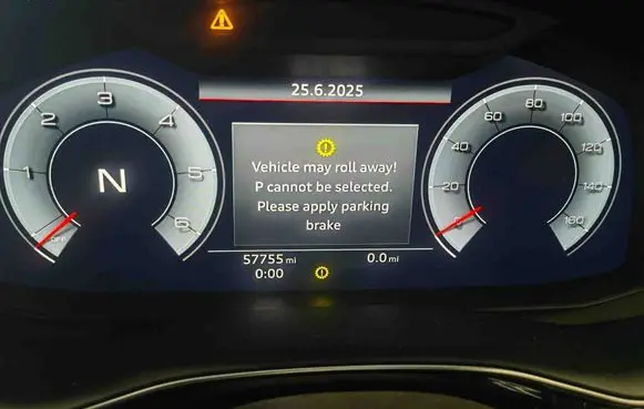 Audi Q7 4M Speedometer (instrument cluster) 0263749045 4K0920790B