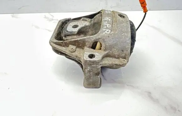 Audi A5 8T 8F Engine mount bracket 8K0199381