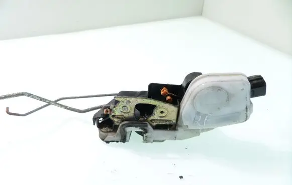 Mitsubishi Galant Front door lock