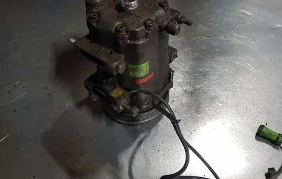 Audi A6 S6 C4 4A Air conditioning (A/C) compressor (pump) 4A0260805AH