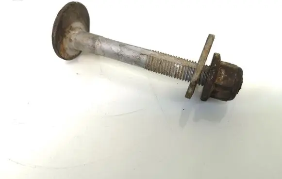 Skoda Octavia Mk2 (1Z) Rear suspension camber bolt 