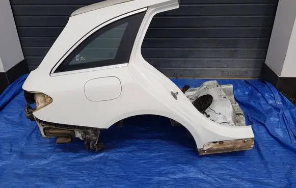 Mercedes-Benz C W205 Rear quarter panel BBL205T