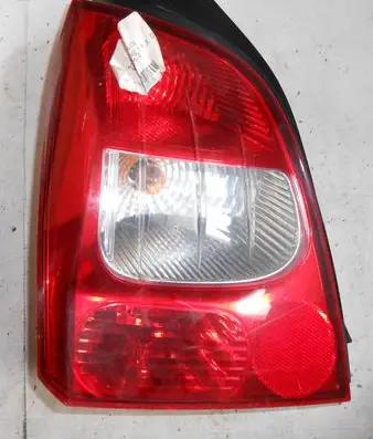Renault Twingo II Rear/tail lights 8200387888