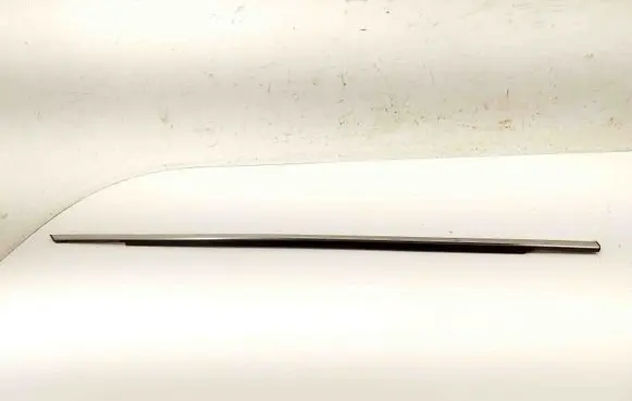 Mazda CX-30 Door glass trim 