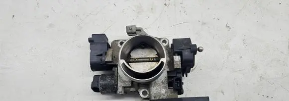 Toyota Avensis T250 Throttle valve 00780 3369B02