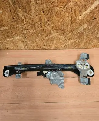 Opel Mokka Front door window regulator with motor 98910SUV20 001100634033
