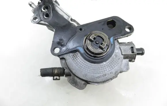 Skoda Fabia Mk1 (6Y) Vacuum pump 038145209N