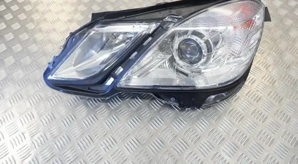 Mercedes-Benz E W212 Headlight/headlamp 1LL01080003