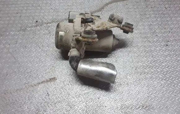 Vacuum pump