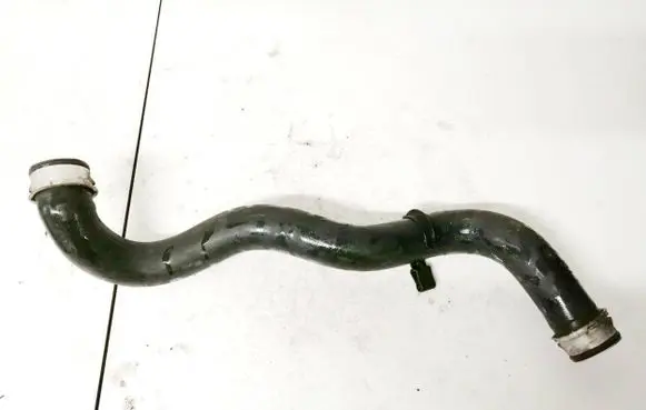 Mercedes-Benz C AMG W204 Engine coolant pipe/hose a2045010782