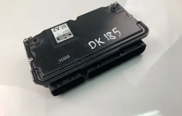 Toyota Corolla E160 E170 Engine control unit/module 896610ZS10