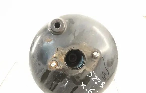 BMW X6 E71 Brake booster 32067474 677462202