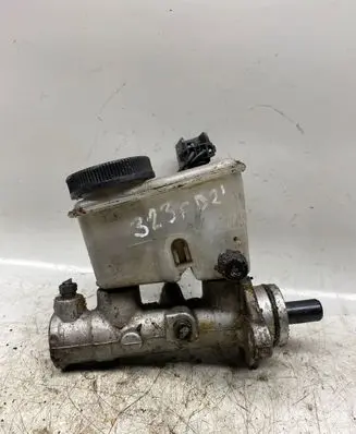 Mazda 323 F Master brake cylinder