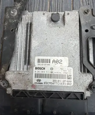 Hyundai ix35 Engine control unit/module 391162F400 391012F400 0281016511