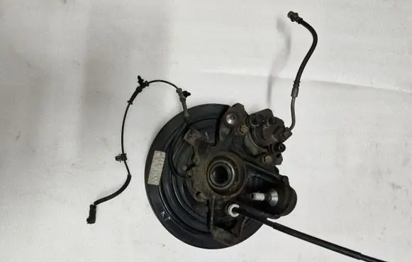 Dodge Durango Rear wheel hub 04877113AC