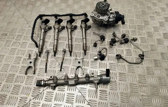 Skoda Octavia Mk4 Fuel injection system set 05L130755 0445010790 05L906054A