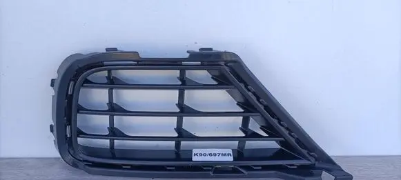 Volkswagen Touareg II Front bumper lower grill 7P6853665B