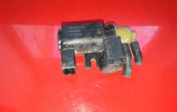 Volvo V40 Turbo solenoid valve 31293964 70232502