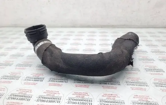 Audi A6 S6 C6 4F Engine coolant pipe/hose 