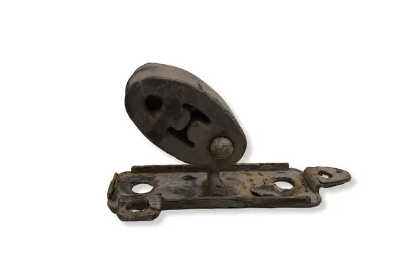 Volvo XC90 Muffler mount bracket/holder 