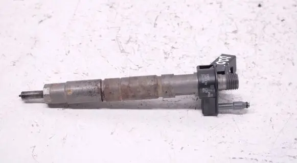BMW 5 E60 E61 Fuel injector 7805428 0445116024