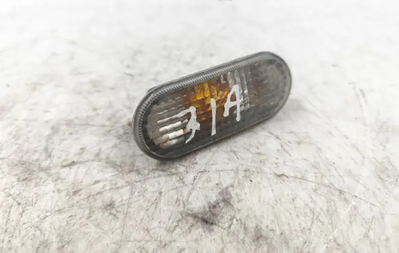 Volkswagen PASSAT B5 Front fender indicator light 3B0949117C