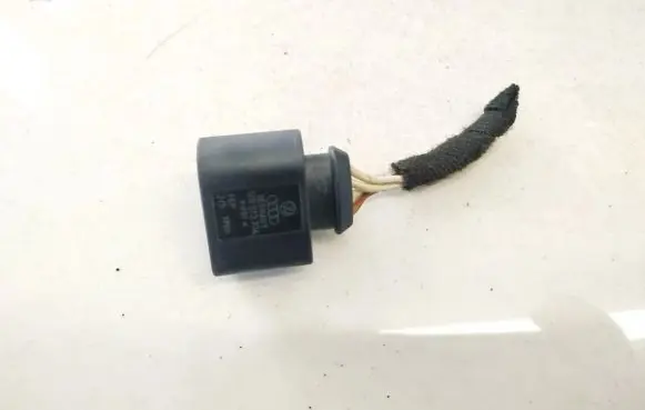 Volkswagen PASSAT B5 Air pressure sensor 1j0973704